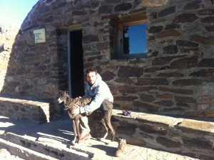 Desayuno en el refugio con un acompañante